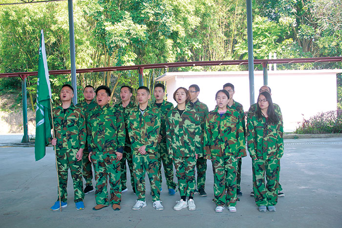 2017年2月13-15日，217永信贵宾会“虎狼路”户表拓展训练圆满实现