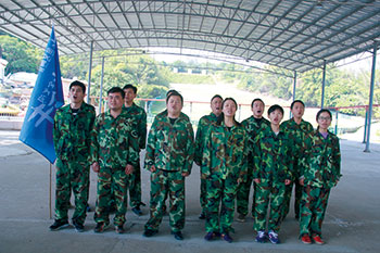 2017年2月13-15日，217永信贵宾会“虎狼路”户表拓展训练圆满实现