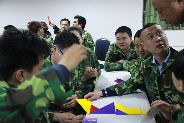 2017年2月13-15日，217永信贵宾会“虎狼路”户表拓展训练圆满实现