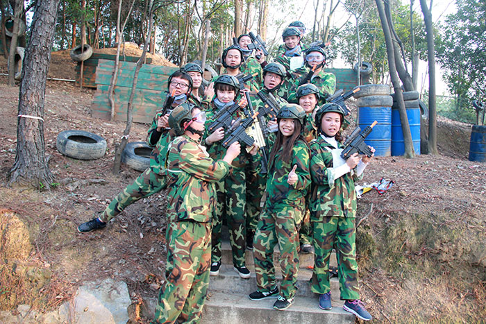 2017年2月13-15日，217永信贵宾会“虎狼路”户表拓展训练圆满实现