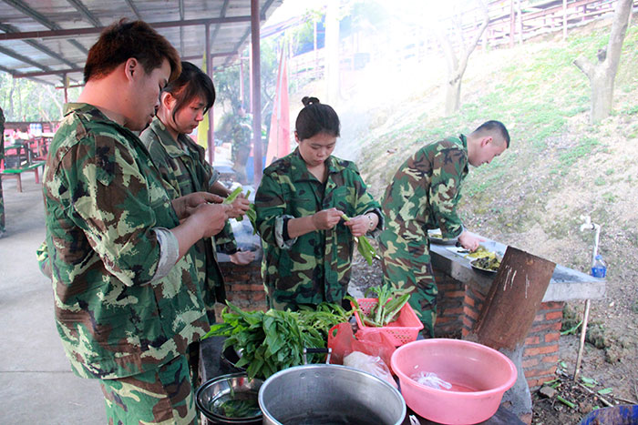 2017年2月13-15日，217永信贵宾会“虎狼路”户表拓展训练圆满实现