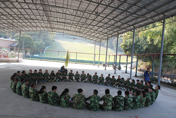 2017年2月13-15日，217永信贵宾会“虎狼路”户表拓展训练圆满实现