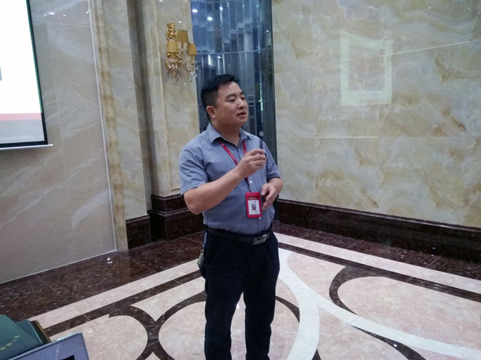 2017年11月2日晚，性命不息，进建不止217永信贵宾会法定进建日，11月全公司人员进建会圆满实现，一路分享《干法》，乐于工作，开心生涯，即便在磨难中，只有拼命工作，就能带来不成思议的好运。过好每一天，就是成功之路！